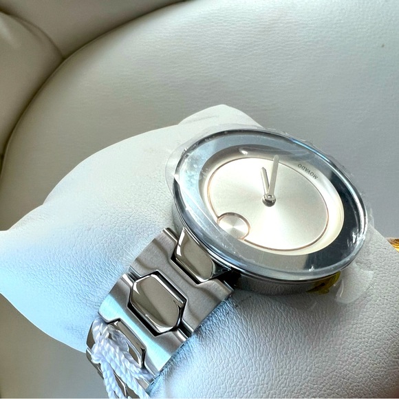 NWT Movado BOLD Silver Watch - Picture 4 of 10